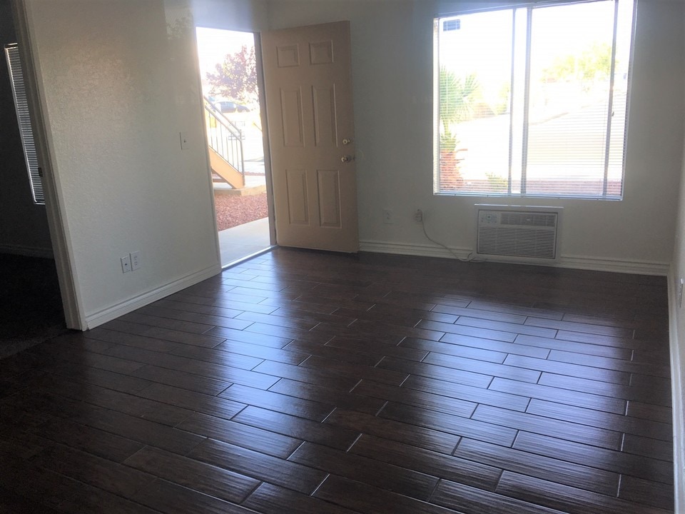 Downtown Apartments in Lancaster, CA - Building Photo