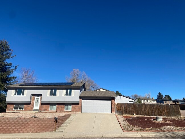 property at 6630 Nokomis Cir