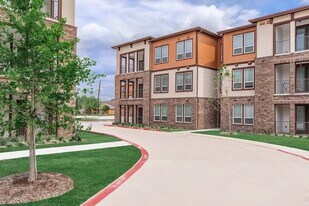 540 Richcrest Dr in Houston, TX - Building Photo