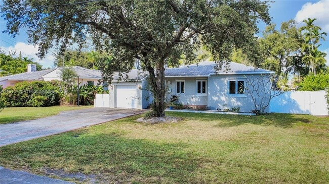 89 Corydon Dr in Miami Springs, FL - Building Photo - Building Photo