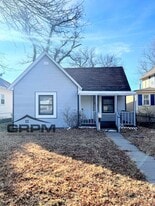 531 E Ave B in Hutchinson, KS - Building Photo