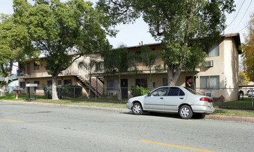 Alison Apartments in Rialto, CA - Building Photo - Building Photo