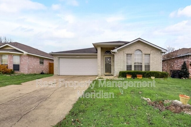 8008 Cannonwood Dr in Fort Worth, TX - Building Photo - Building Photo