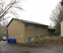 Maple Tree Lane in Portland, OR - Building Photo - Building Photo