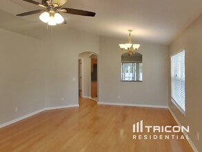 30634 White Bird Ave in Wesley Chapel, FL - Building Photo - Building Photo