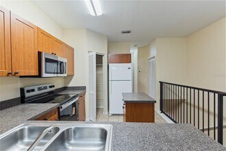 2250 Portofino Pl in Palm Harbor, FL - Building Photo - Building Photo