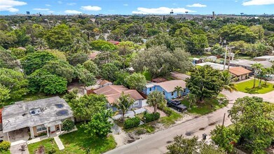 1378 SW 26th Ave in Fort Lauderdale, FL - Building Photo - Building Photo