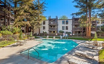 7777 W 91st St in Los Angeles, CA - Building Photo