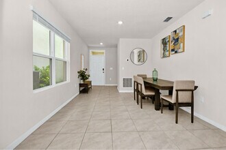 2871 Common Crane Ct in St. Cloud, FL - Building Photo - Building Photo