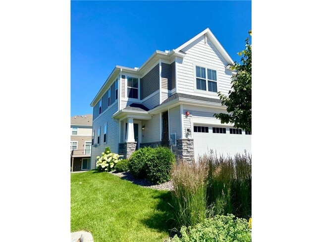 7268 Alvarado Ln N in Maple Grove, MN - Building Photo - Building Photo