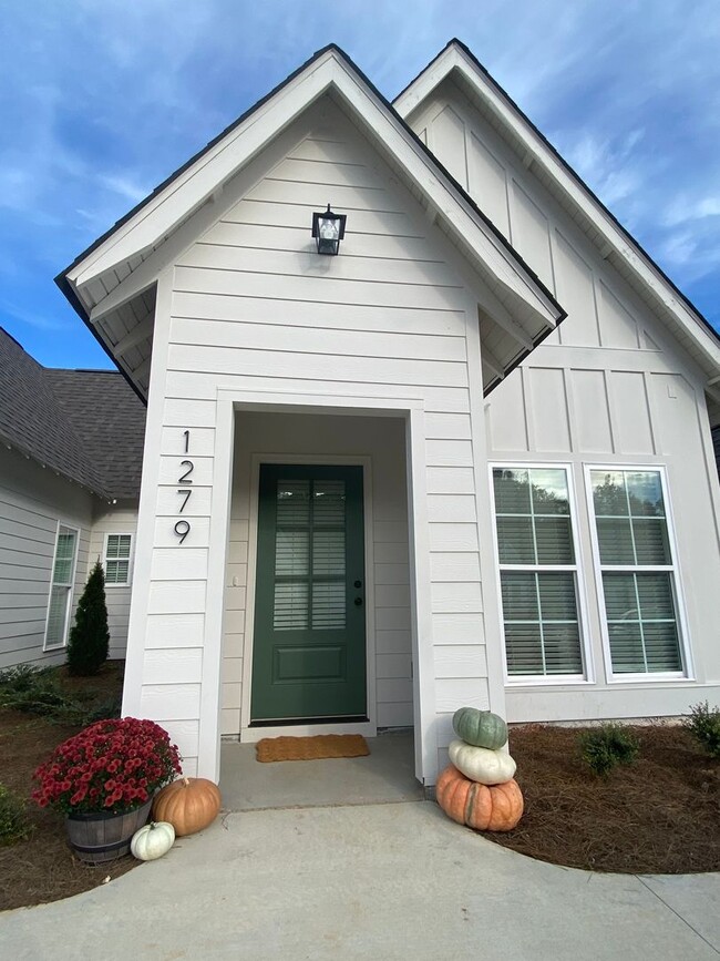 property at 1279 Burrow Cir