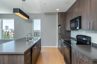 Avante Apartments in Milwaukee, WI - Foto de edificio - Interior Photo