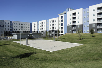 Park West in College Station, TX - Foto de edificio - Building Photo