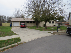 331 Trafalgar Rd in San Antonio, TX - Building Photo