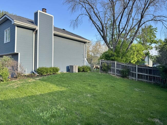 10540 Juan Calle St in Clive, IA - Building Photo - Building Photo