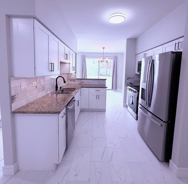 2741 Odlum Dr in Schaumburg, IL - Building Photo - Building Photo