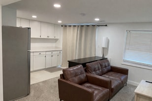 7416 Rhondda Dr in Lorton, VA - Building Photo