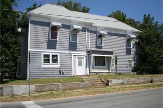 property at 701 N Main St