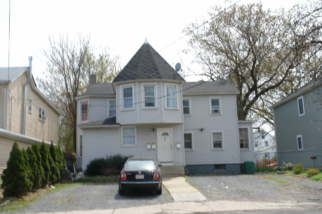 280 Chelsea Ave in Long Branch, NJ - Building Photo