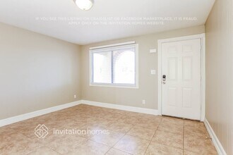 15218 N 38th St in Phoenix, AZ - Building Photo - Building Photo