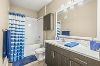 IQ Luxury in Tampa, FL - Building Photo - Building Photo