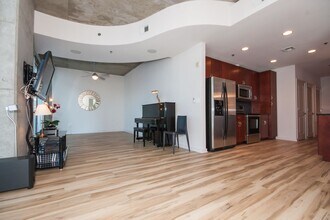 301 Demonbreun St in Nashville, TN - Building Photo - Building Photo