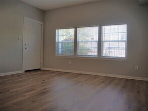 3409 La Branch St, Unit 2 in Houston, TX - Building Photo - Building Photo