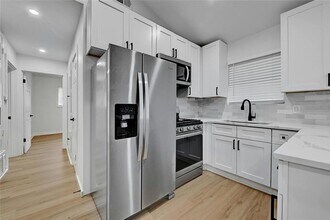 1911 David St in Austin, TX - Building Photo - Building Photo