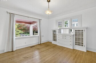 3748 NE 23rd Ave in Portland, OR - Building Photo - Building Photo