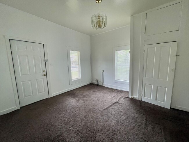 1130 Elgie St in Beaumont, TX - Building Photo - Building Photo