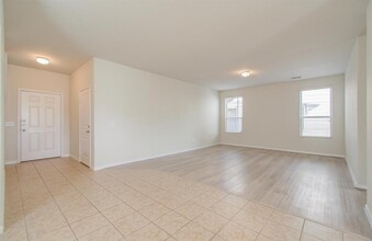 2730 Skyview Long Dr in Houston, TX - Building Photo - Building Photo