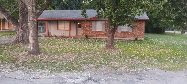 441 Mockingbird Ln