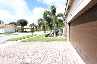 7458 Via Luria in Greenacres, FL - Building Photo - Building Photo