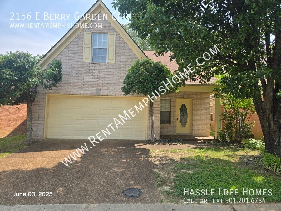 2156 Berry Garden Cir W in Memphis, TN - Building Photo