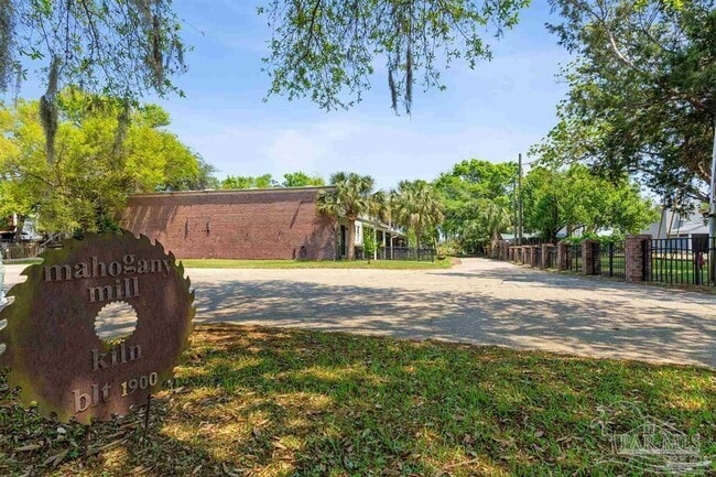 1261 Mahogany Mill Rd in Pensacola, FL - Building Photo - Building Photo