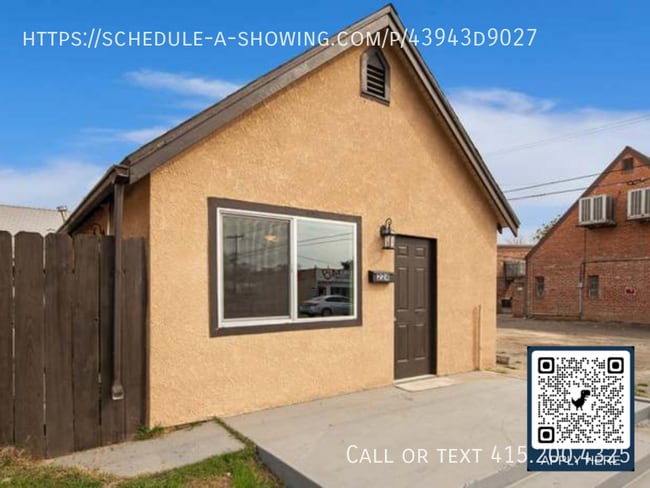 property at 224 N Maple Ave