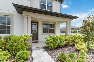 8573 Lamppost Ln in Orlando, FL - Building Photo - Building Photo