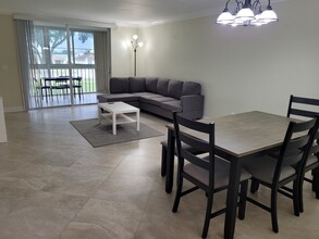 14723 Cumberland Dr, Unit Cumberland in Delray Beach, FL - Foto de edificio - Building Photo
