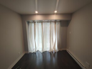 3300 Cavendish Boul in Montréal, QC - Building Photo - Building Photo