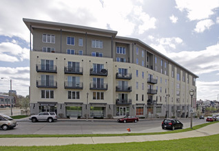 Union Point in Milwaukee, WI - Foto de edificio - Building Photo