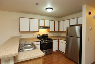 Fox Lane Apartments in Walworth, WI - Building Photo - Interior Photo