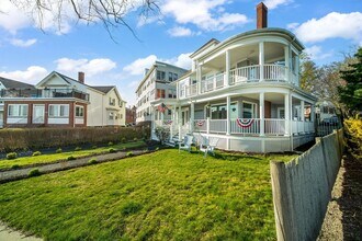 263 Lynn Shore Dr in Lynn, MA - Building Photo - Building Photo