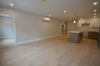 369 Market St, Unit 1 in Boston, MA - Building Photo - Building Photo