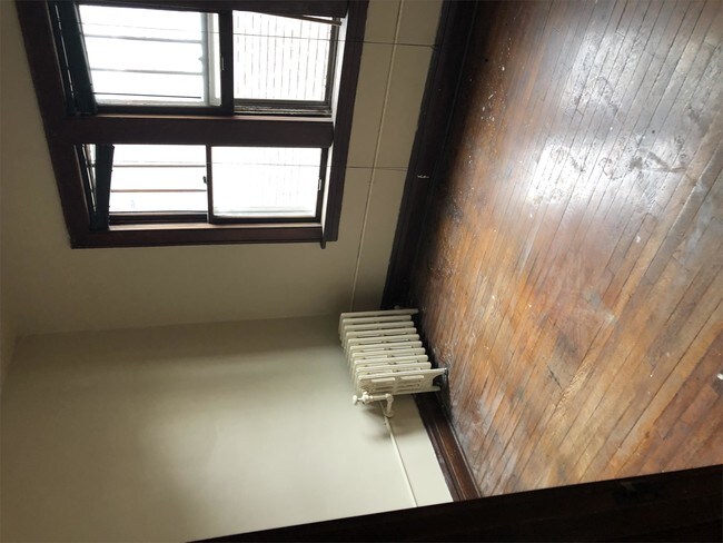 1113 Pennsylvania St-Unit -1 in Gary, IN - Building Photo - Building Photo