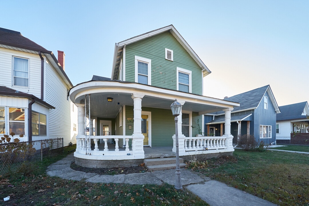 1629 Lexington Ave in Indianapolis, IN - Foto de edificio