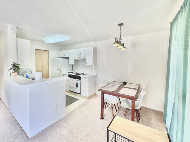 9 Waiaka Ln in Wailuku, HI - Building Photo - Building Photo