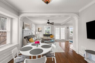 738 32nd Ave N in St. Petersburg, FL - Building Photo - Building Photo