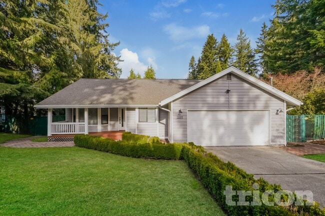 property at 3899 SE Harriet St