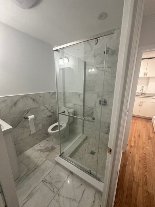 16 Cleveland Pl, Unit 2 in Boston, MA - Building Photo