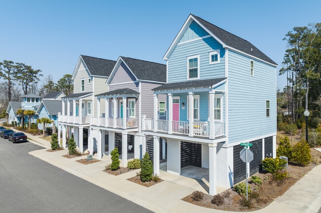Swells Cottages in Murrells Inlet, SC - Building Photo - Building Photo